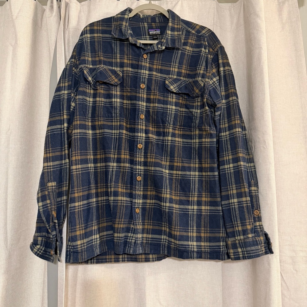 Patagonia Organic Cotton Long-Sleeve Flannel Shirt